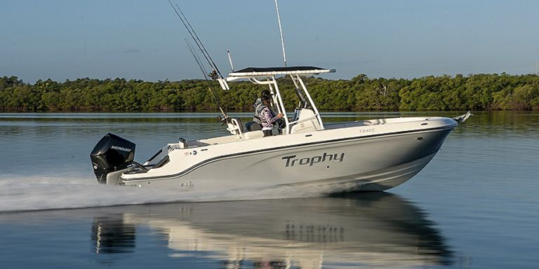 bayliner center console fishing boat t24