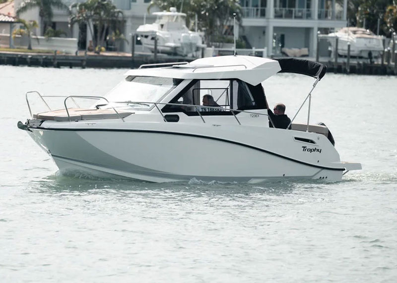 bayliner t23 trophy explorer cabin boat for fishing