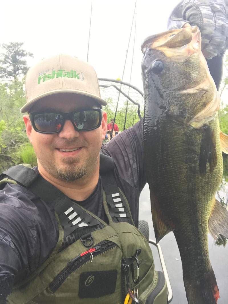 largemouth bass kayak fishing