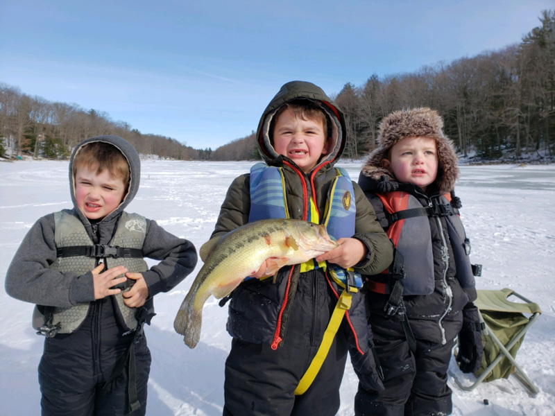 ice fishing kids