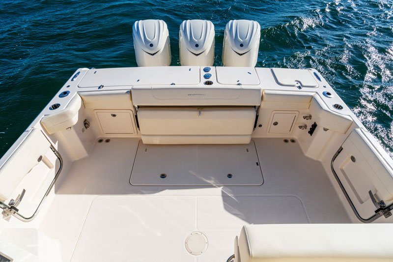 cockpit of the grady-white express 340