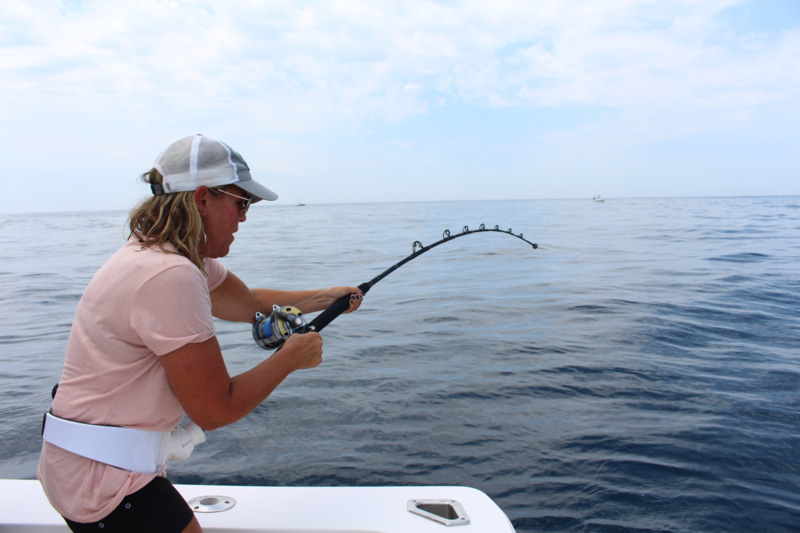 fishing line stretch while catching a fish