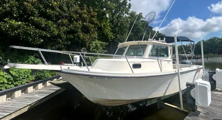 2006 Parker 2320 Sport Cabin